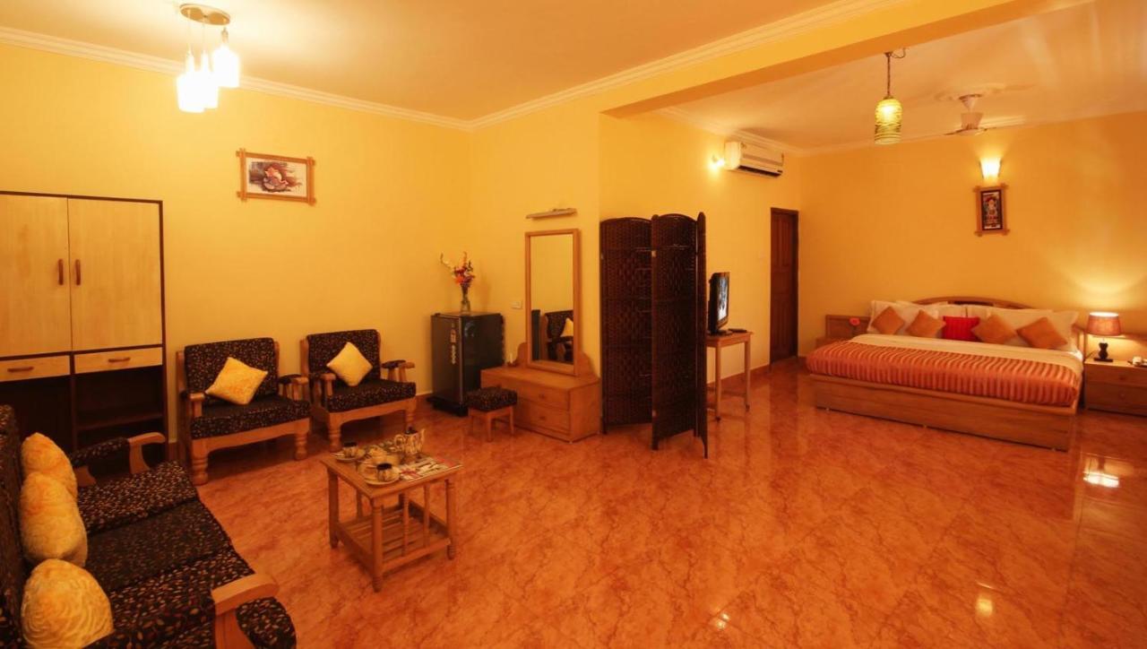 Alcove Resort Vagator Bagian luar foto